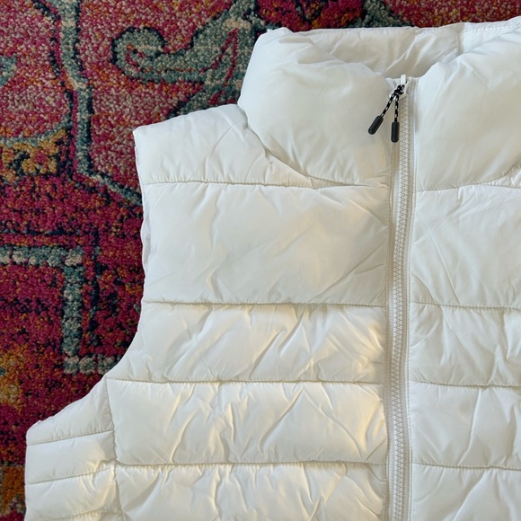Pulse Women's Cream Quilted Vest - Picture 8 of 14